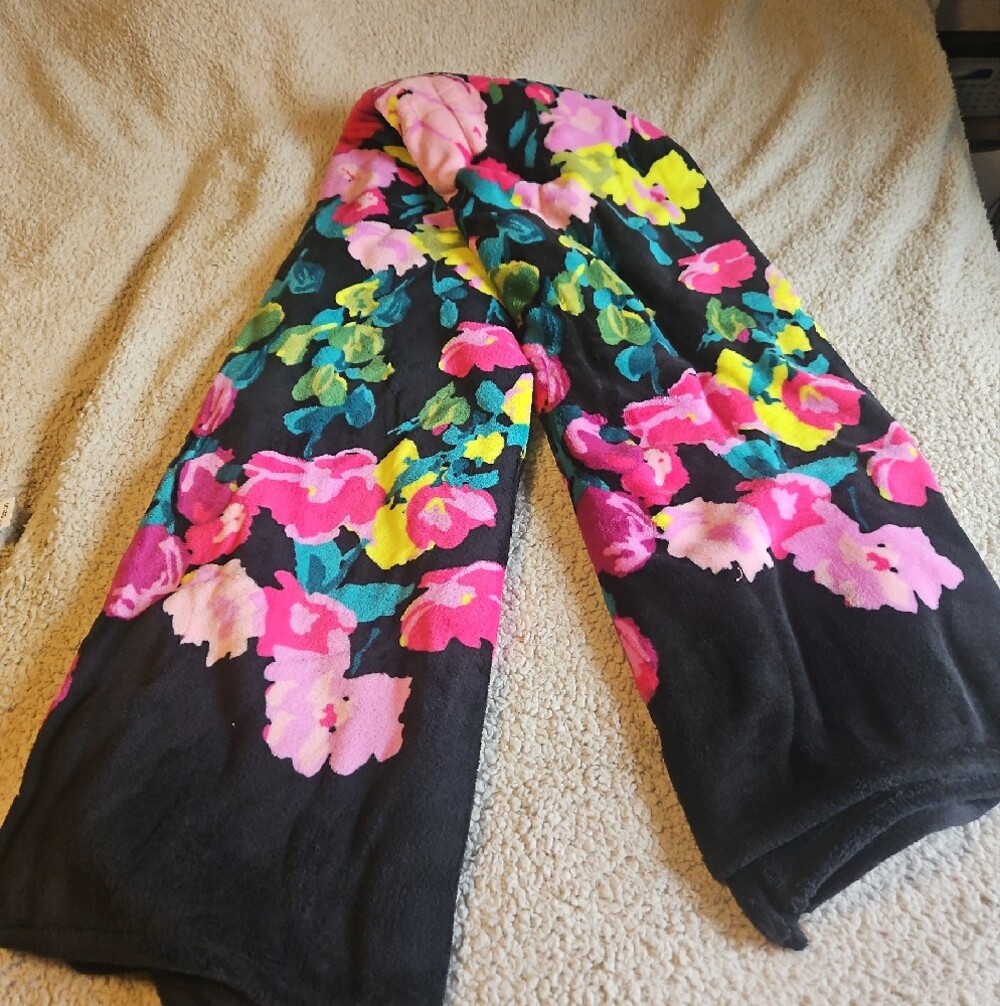 Vera Bradley Black Plush Floral Throw with Pink & Green Accents - Picture 3 of 3
